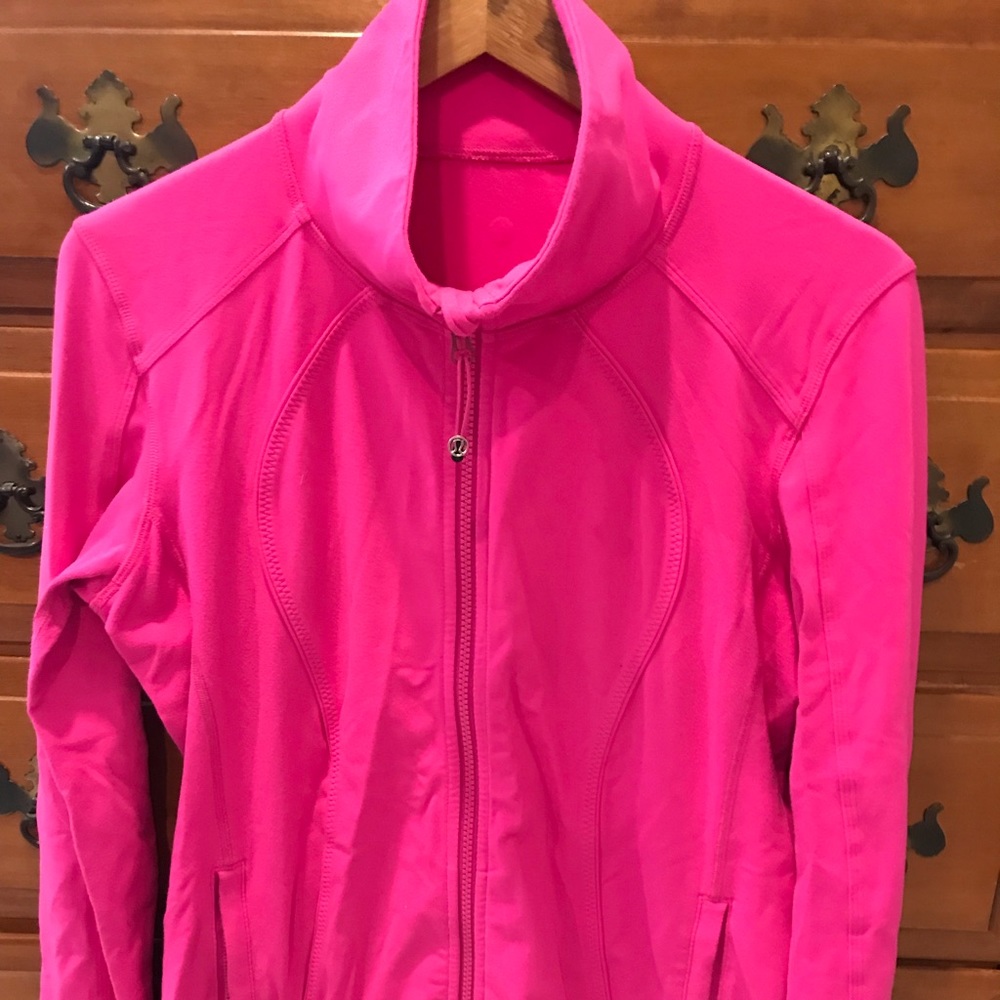 Lululemon sweatshirt bright pink size 10